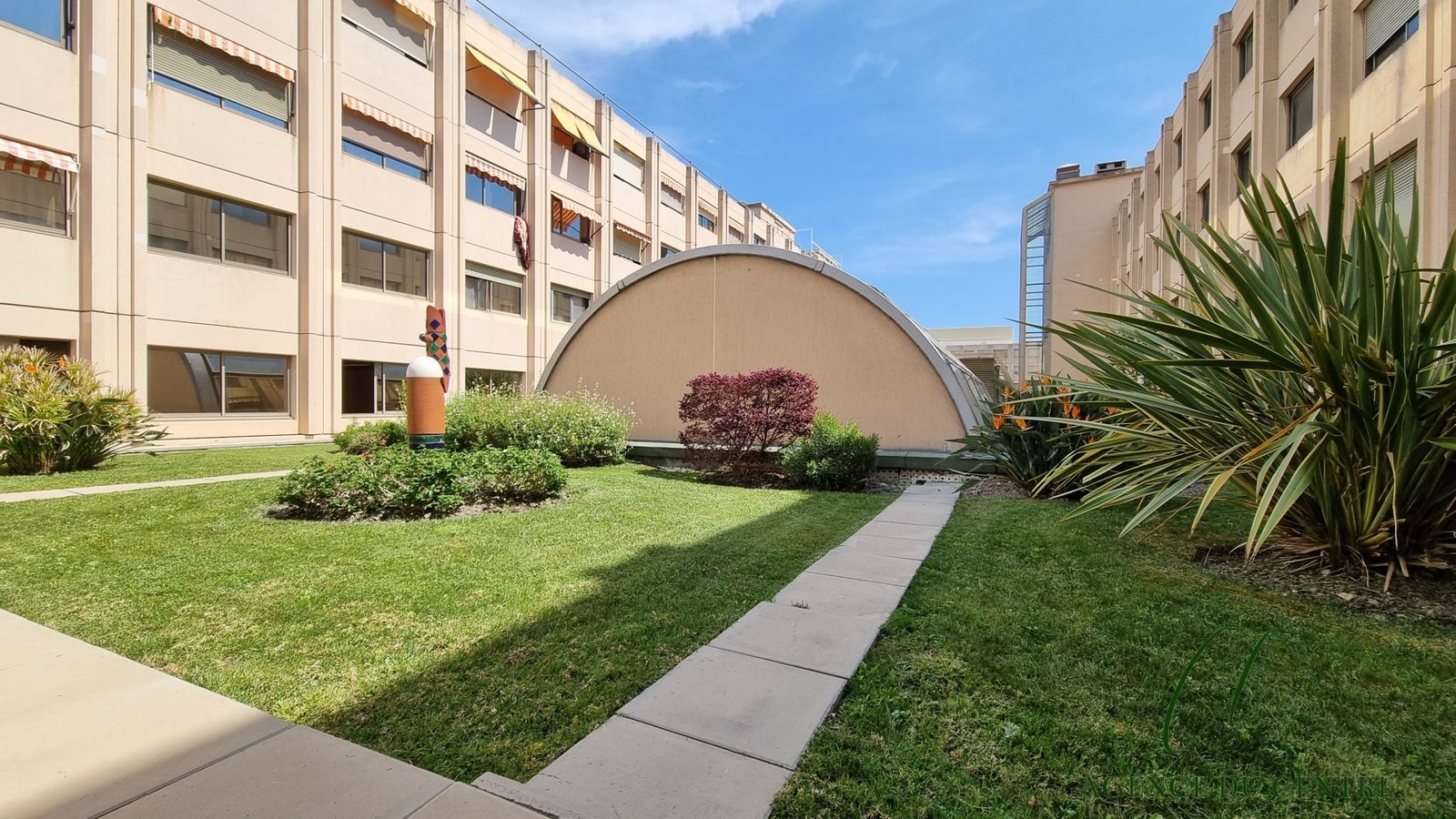 Property photo in Carre d'Argent