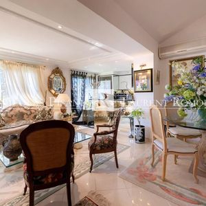 Property in Carre d'Argent