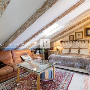 Property in Carre d'Argent