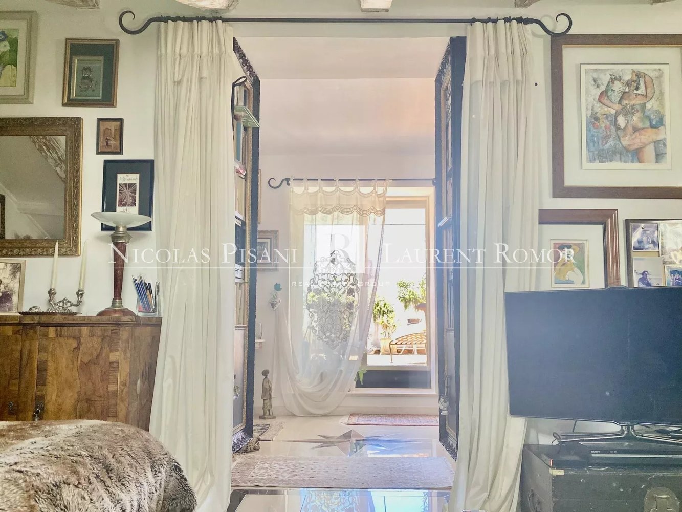 Property photo in Carre d'Argent