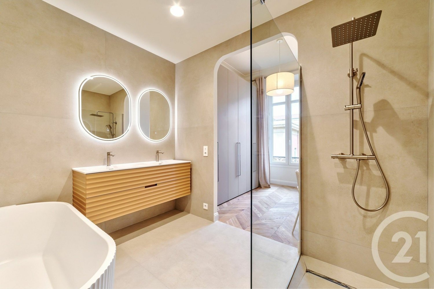 Property photo in Carre d'Argent