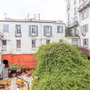 Property in Carre d'Argent