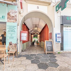 Property in Carre d'Argent