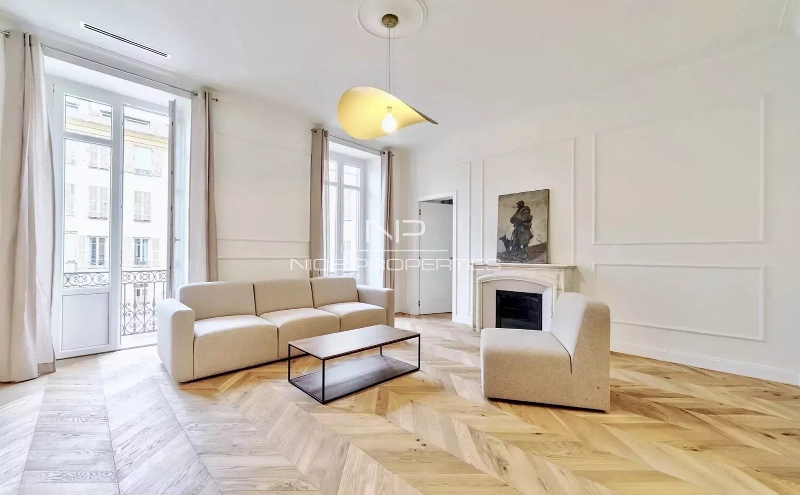 Property photo in Carre d'Argent