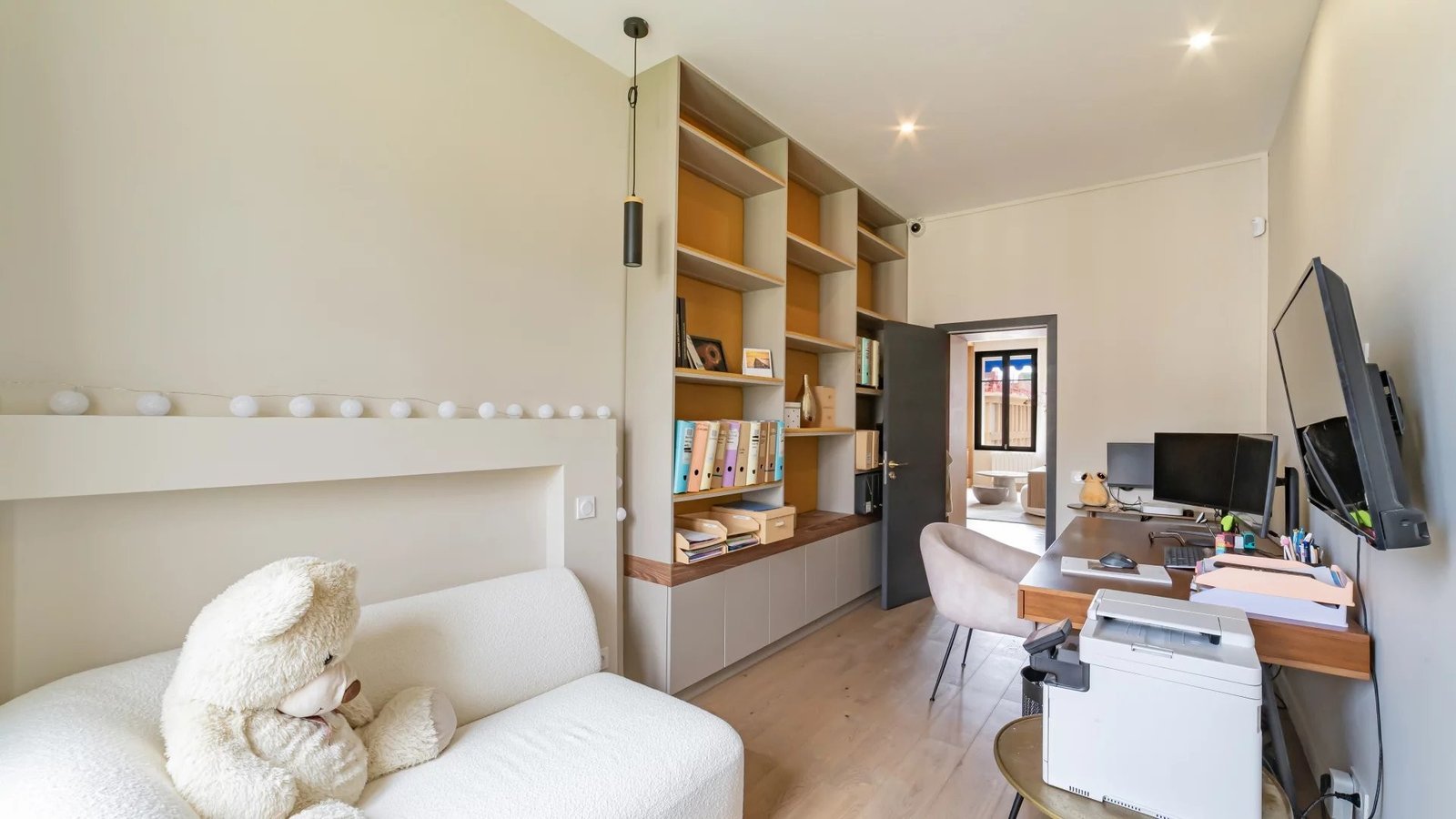 Property photo in Carre d'Argent