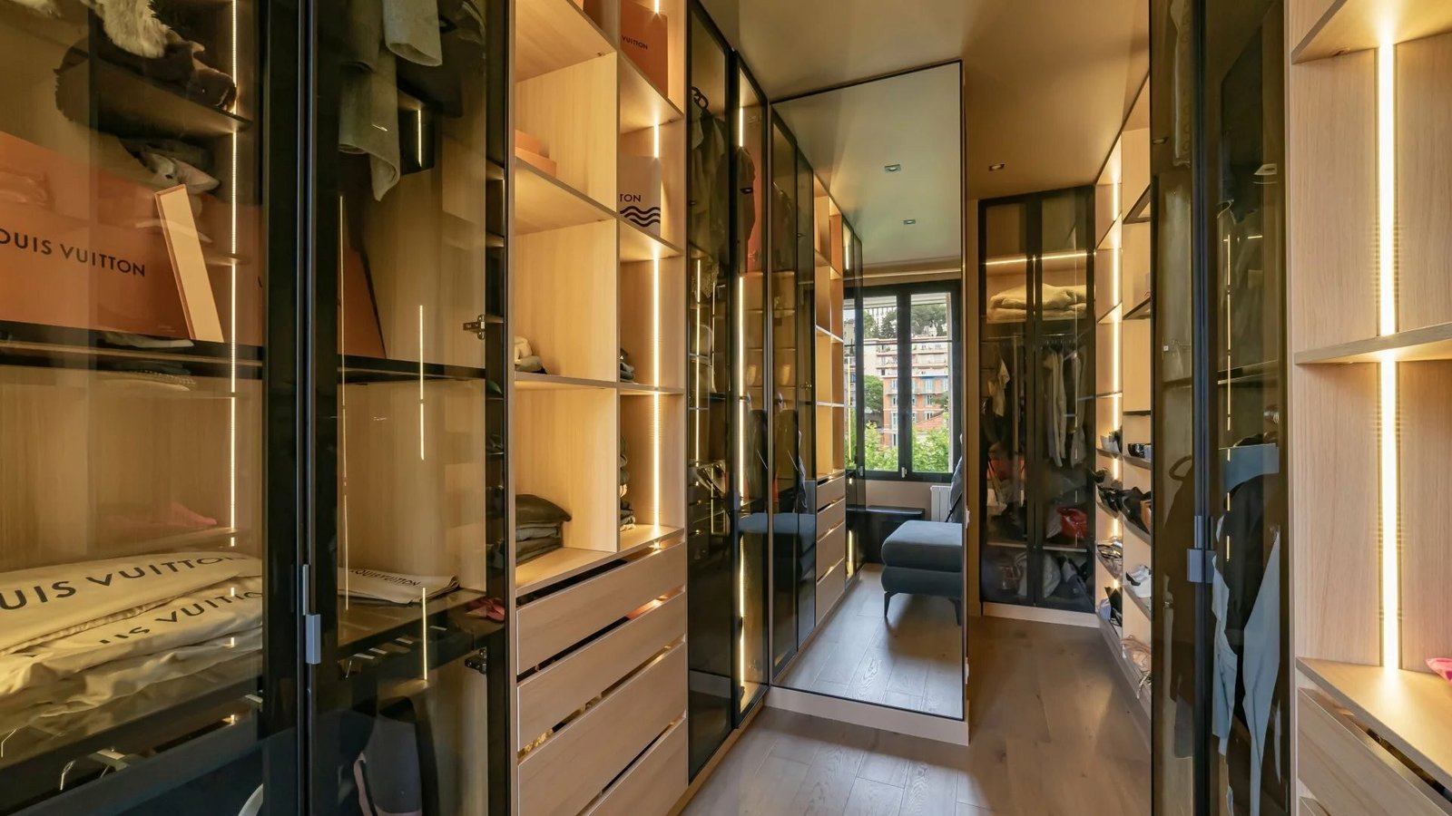 Property photo in Carre d'Argent