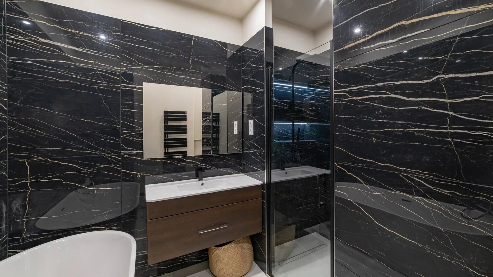 Property photo in Carre d'Argent