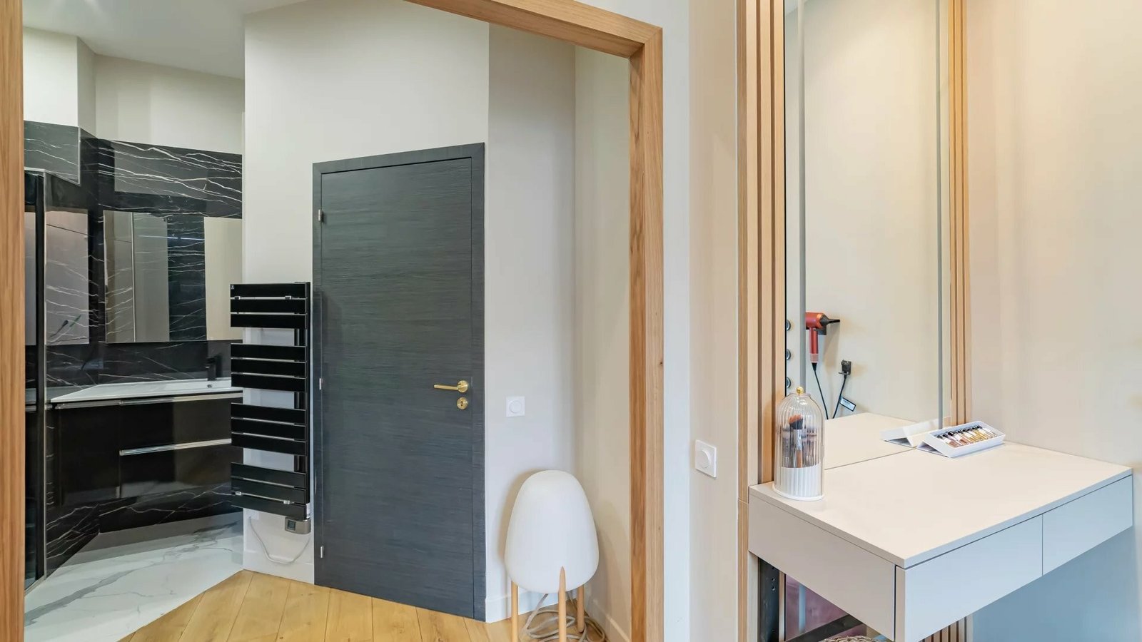 Property photo in Carre d'Argent