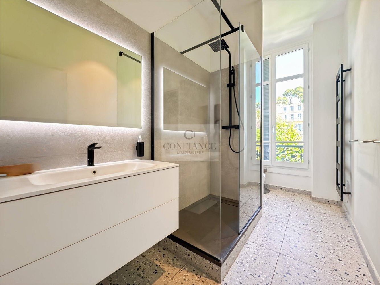 Property photo in Carre d'Argent