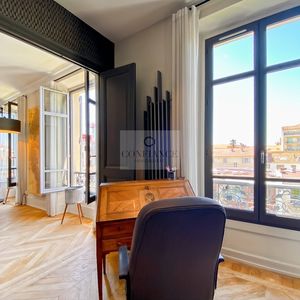 Property in Carre d'Argent