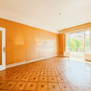 Property in Carre d'Argent