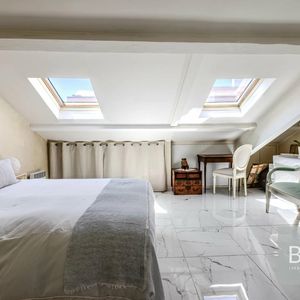 Property in Carre d'Argent