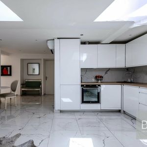 Property in Carre d'Argent