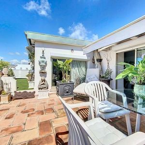 Property in Carre d'Argent