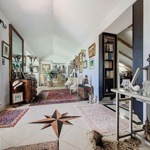 Property in Carre d'Argent