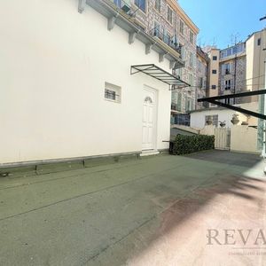 Property in Carre d'Argent