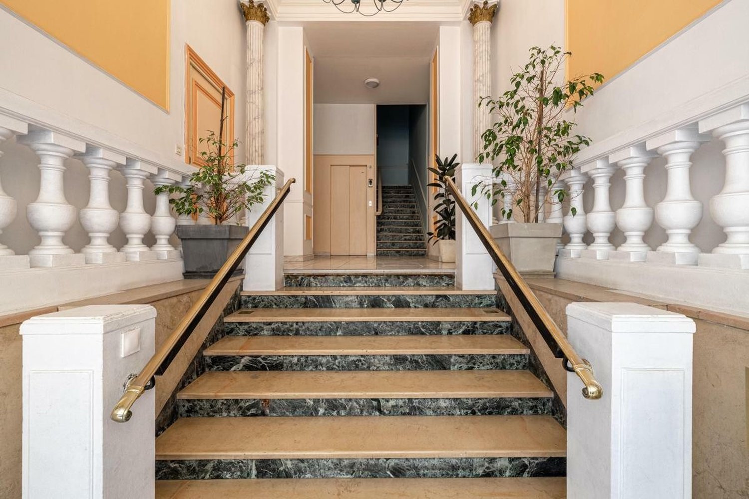 Property photo in Carre d'Argent