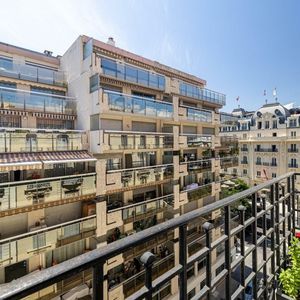 Property in Carre d'Argent