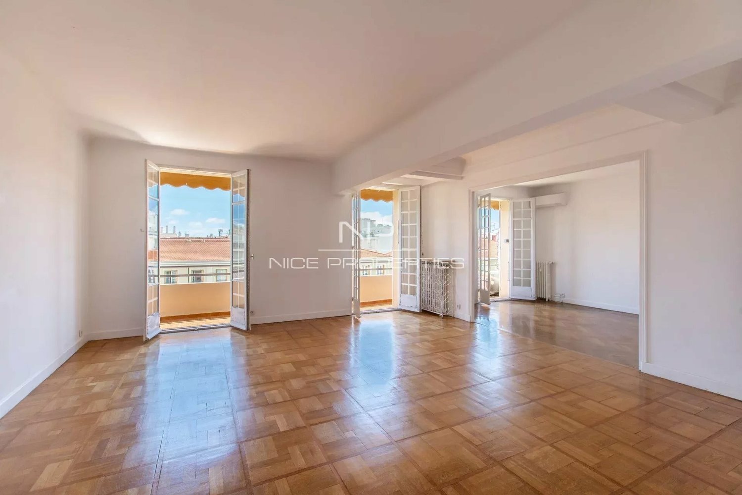 Property photo in Carre d'Argent