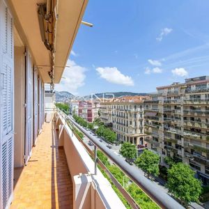 Property in Carre d'Argent