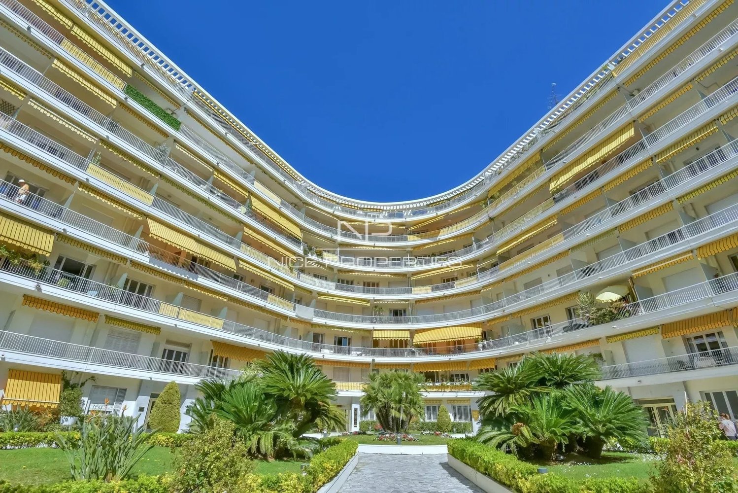 Property photo in Carre d'Argent