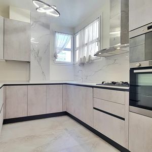 Property in Carre d'Or