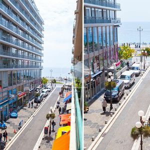 Property in Carre d'Or