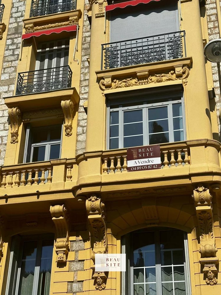 Property photo in Carre d'Or