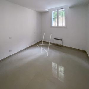 Property in Carre d'Or