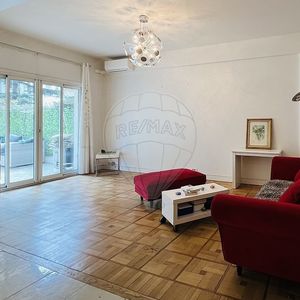 Property in Carre d'Or