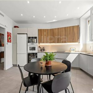 Property in Carre d'Or