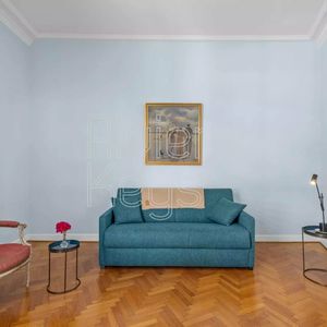 Property in Carre d'Or