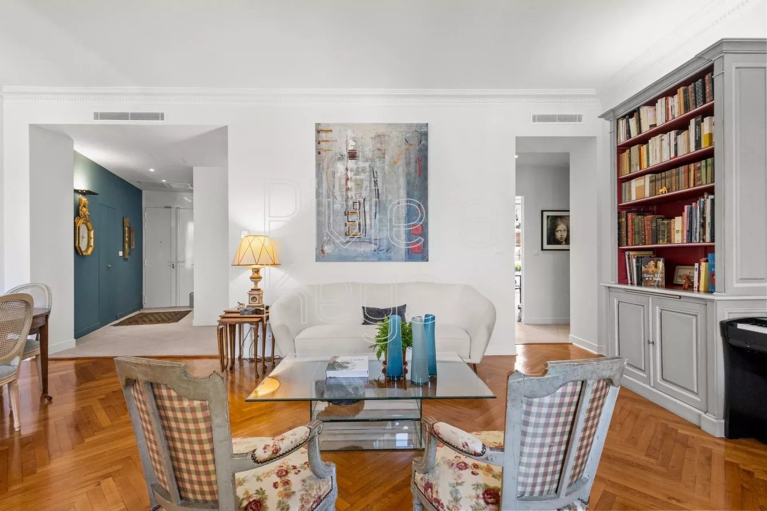 Property photo in Carre d'Or