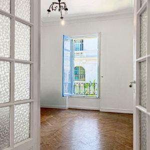 Property in Carre d'Or