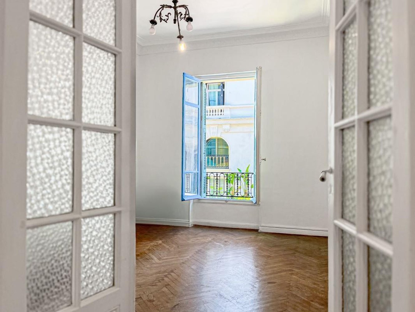 Property photo in Carre d'Or