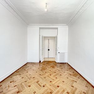 Property in Carre d'Or