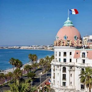 Property in Carre d'Or