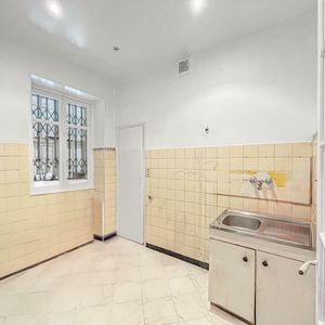 Property in Carre d'Or