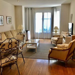 Property in Carre d'Or