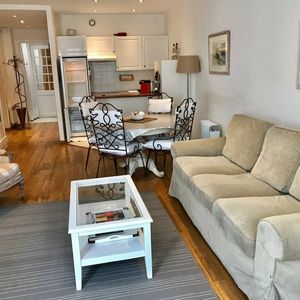 Property in Carre d'Or