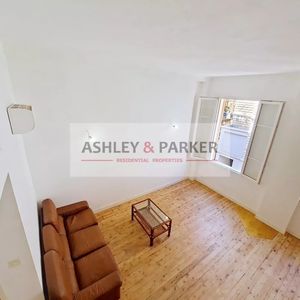 Property in Carre d'Or