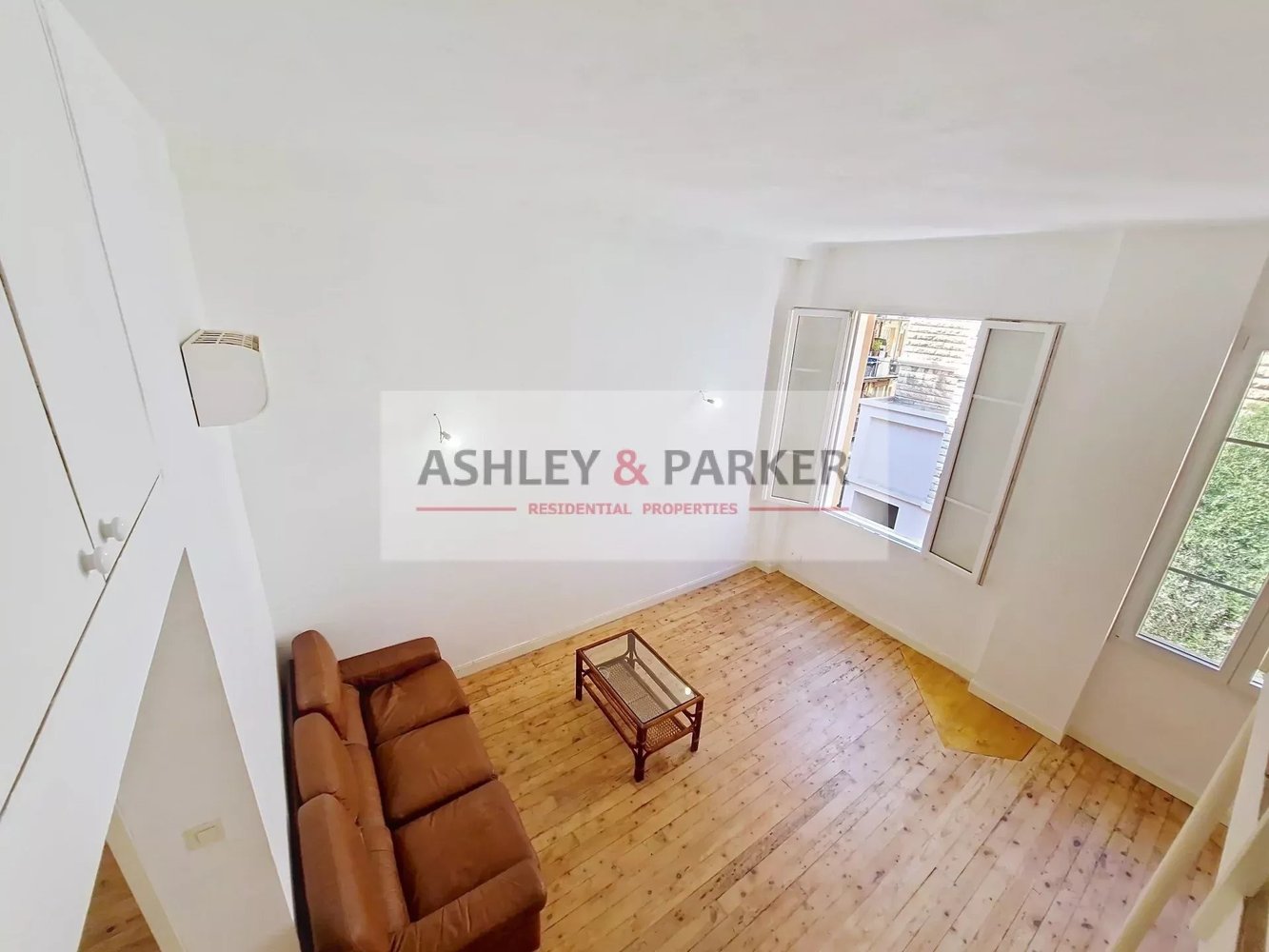 Property photo in Carre d'Or