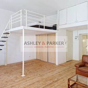 Property in Carre d'Or