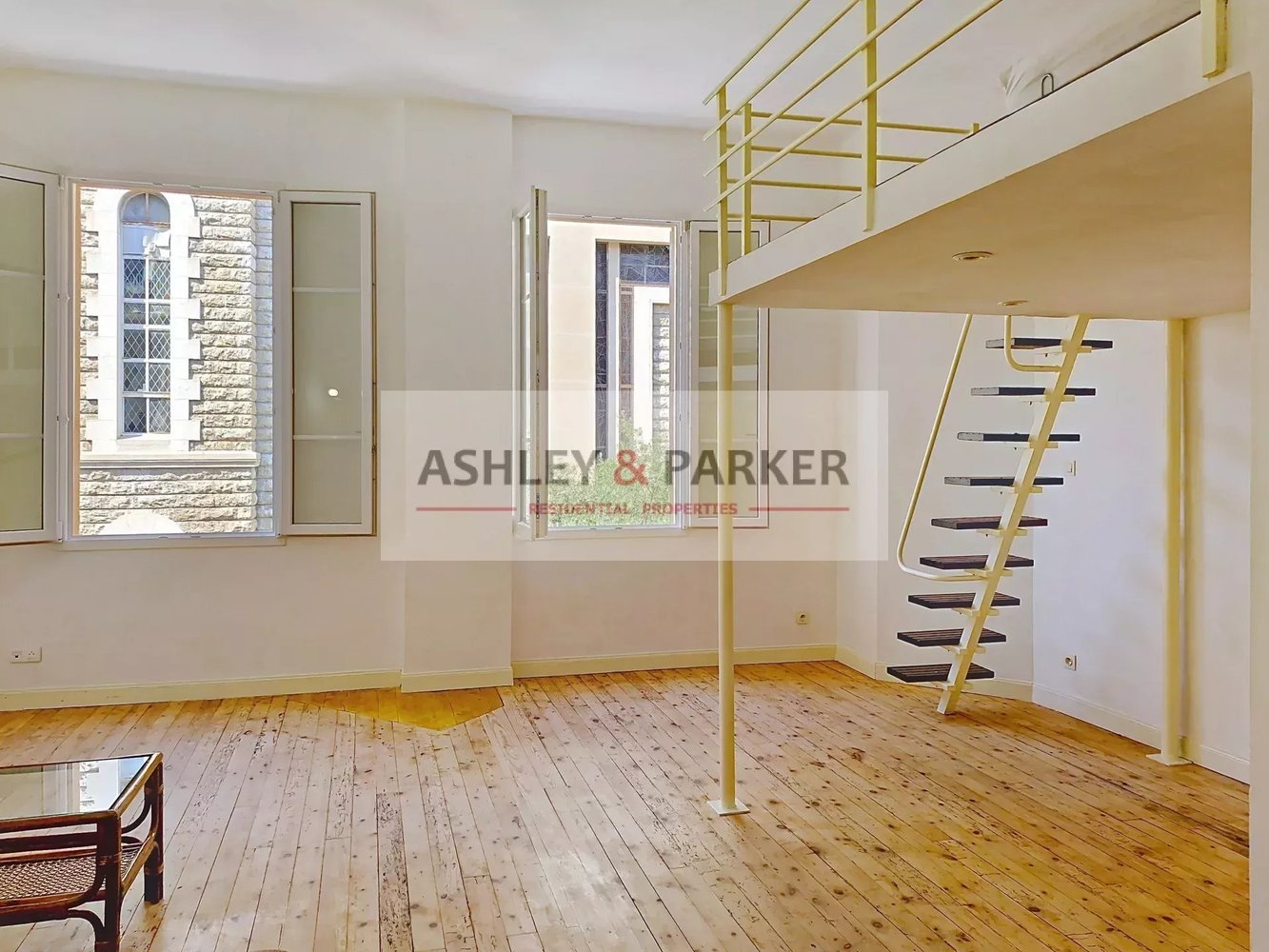 Property photo in Carre d'Or