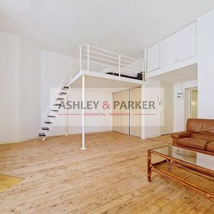 Property in Carre d'Or