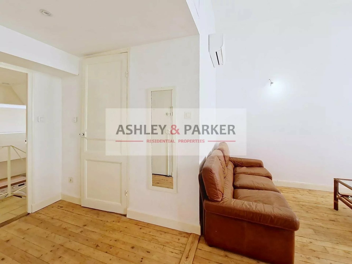 Property photo in Carre d'Or