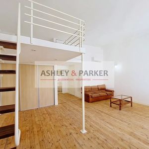 Property in Carre d'Or