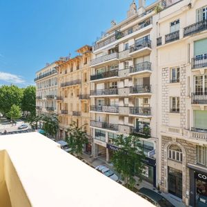 Property in Carre d'Or