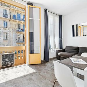 Property in Carre d'Or