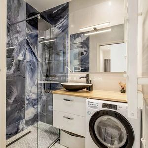 Property in Carre d'Or